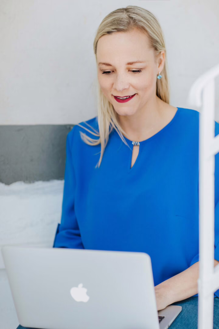 Janaina von Moos Business Analyse Schweiz Janaina von Moos Business Numerologie Schweiz Mentoring Analyse Unternehmerin